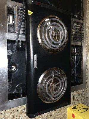 They obviously knew there was no working stove/oven.  But I was never informed ahead of time.