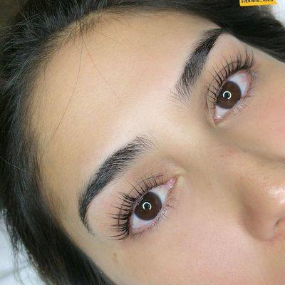 Lash lifting