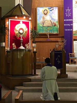 Iglesia Santa Isabel, adoración al santísimo todos los viernes