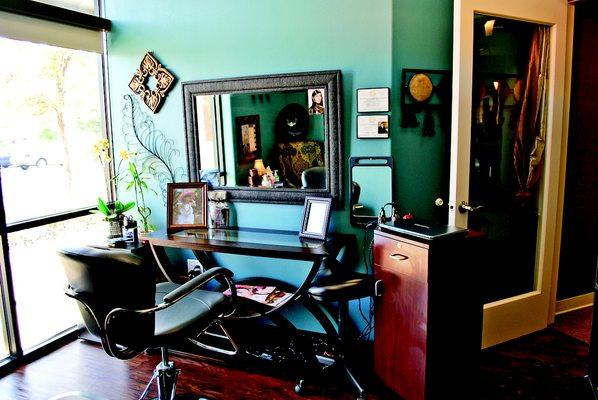 Phenix Salon Suites