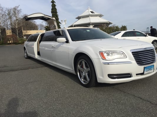 10 Passenger JetDoor Chrysler 300.  $580.00 All Inclusive for 3 Hours. Includes Red carpet, 2 Bottles of champagne, and soft drinks.