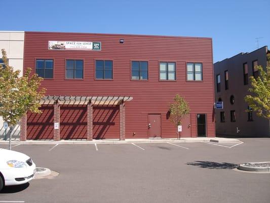 Parking lot entrance is door on far right...looks like a piece of glass.