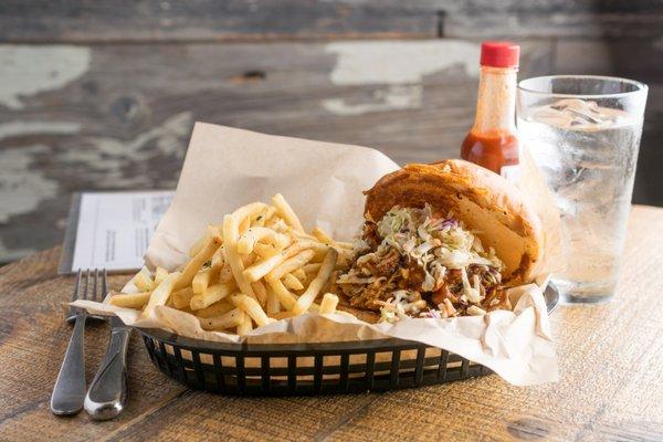 Pulled pork sandwich