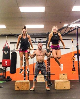 Corey showing off his strength gainz and having some fun post workout.