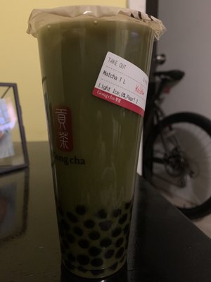 Large Matcha Tea with extra bubbles added, amazing !! (No milk)