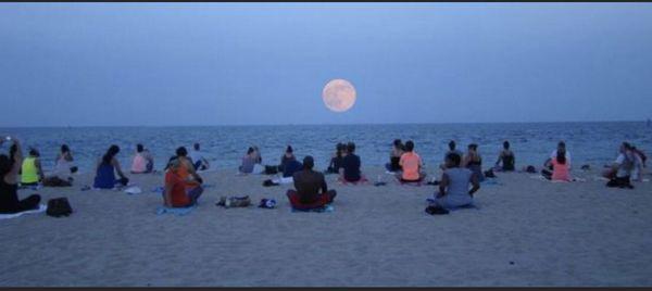 The beauty of Full Moon Yoga on the beach