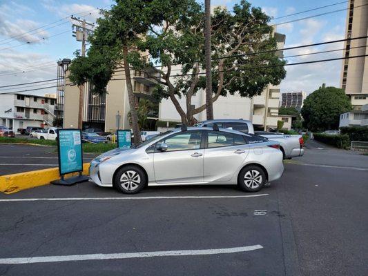 Car rental at the Scottish Rite Cathedral in Makiki