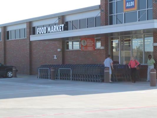 ALDI has a person stationed just to explain the cart situation.