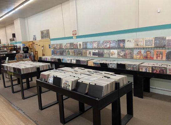 Sorted LPs in the west booth are $10+ and alphabetized within genres. About 5000 LPs over here!