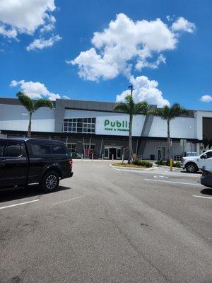 New publix parking lot