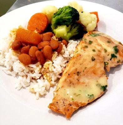 Salmon w/lemon butter sauce