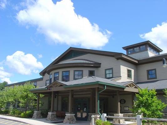 Hamilton-Wenham Public Library