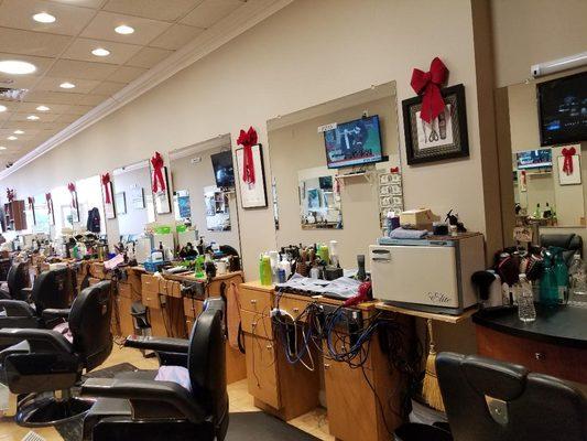 Snips Barbershop in Leesburg, VA