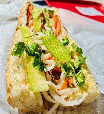 to go - chicken banh mi