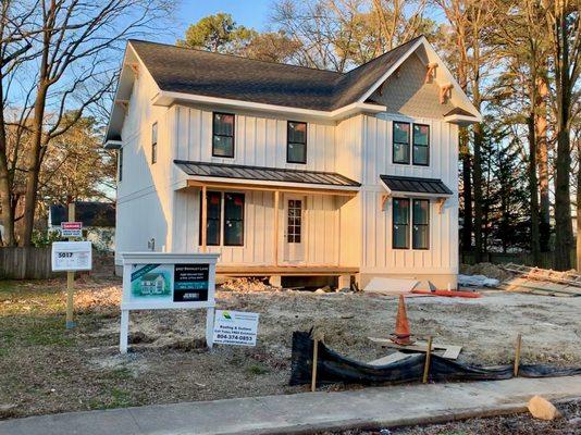 New construction in Willow Lawn-IKO Dual Black architectural shingles by JT Roofing