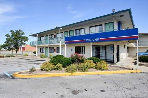 Welcome Inn - a former Motel 6