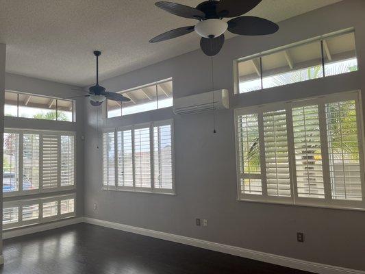 Look at those beautiful clean shutters!