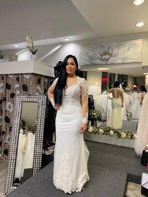 Beautiful bride purchased her dress at #nanylamasat. She did her alterations at Nany lamasat.