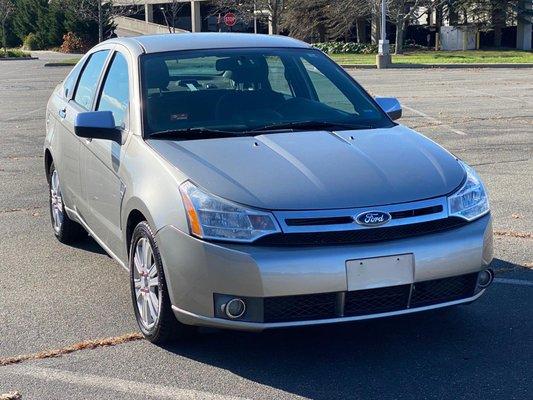 2008 Ford Focus Sport
 $3,900