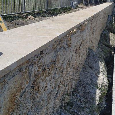 Oolitic landscape retaining wall completed in Coral Gables.