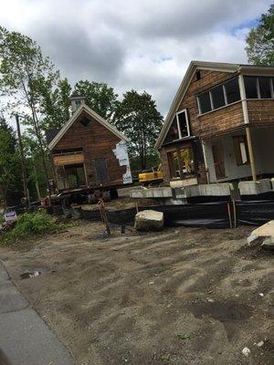 A house being moved on Martin Street May 2018.