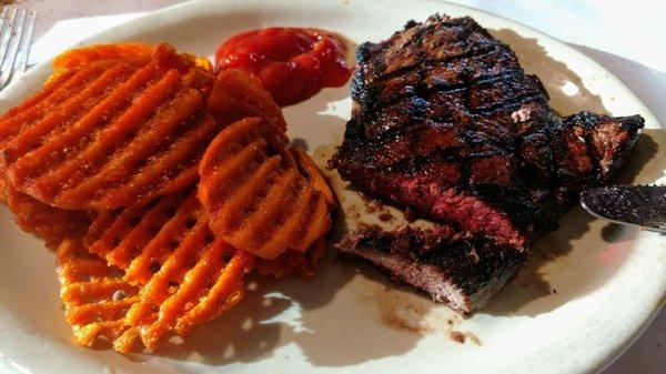 Delicious 10-oz sirloin w/ sweet potato side