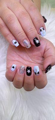 Cool gel manicure