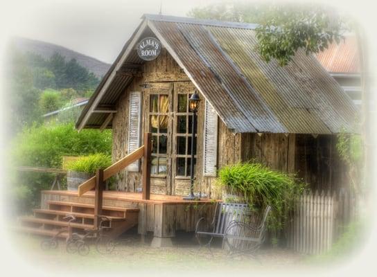 Reading room on premise with vineyard views - beautiful private location to enjoy a book... or a nap!