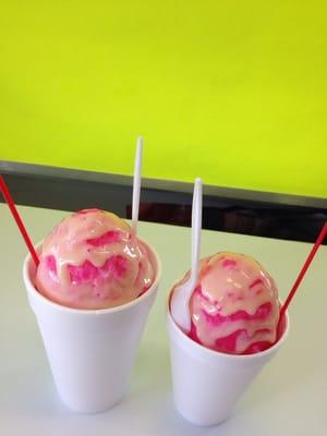 Raspado de guayaba con lechera