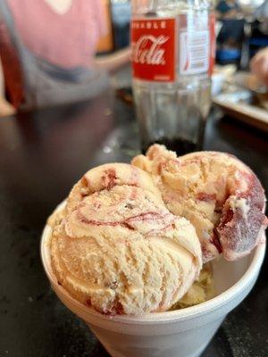 Strawberry cheesecake ice cream