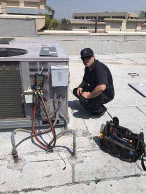 Commercial Maintenance on rooftop package units