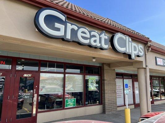 Great clips: exterior