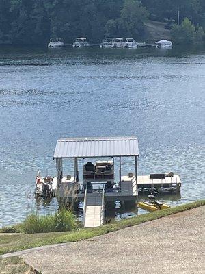 Custom Rhino Concrete Pier and HydroHoist boat lift at Doe Valley, Brandenburg, Kentucky