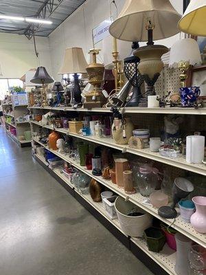 Housewares, lamps, dishes, decor