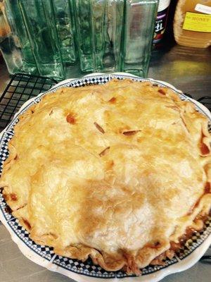 Raspberry rhubarb pie