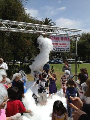 Small kids foam party. X1 foam machine