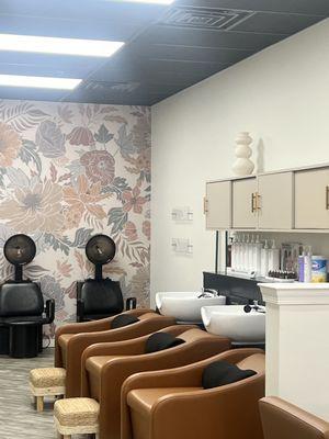 Maven & Mane Salon