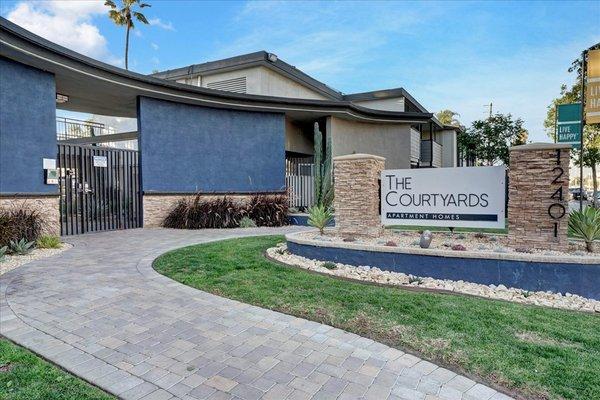 The Courtyards Apartment Homes in Norwalk, California