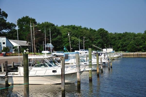 Bakers Basin Marina offers over 120 slips for boats up to 50 feet. Located in Waretown New Jersey