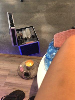 Pedicure with warm oil