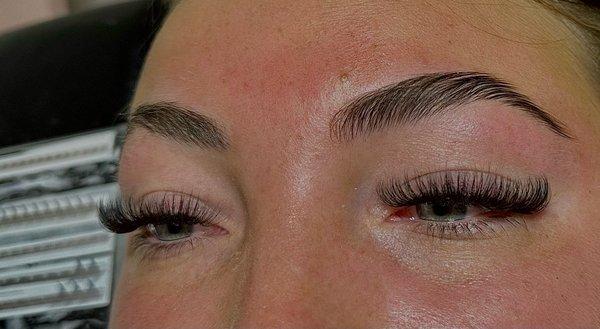 Hybrid Eyelash Extensions