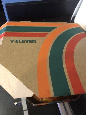 7-Eleven pizza box