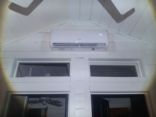 New High Efficiency Ductless Heat Pump