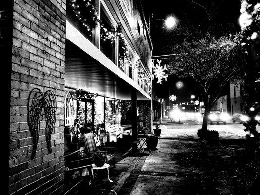 RESCUE ME MARKET storefront decorated for Christmas season 2017 in Thomaston, Georgia.