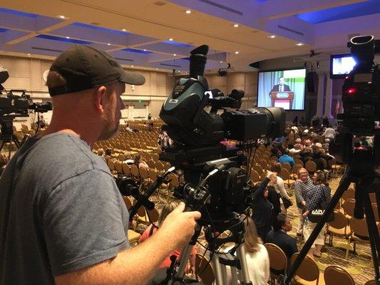 Patrick steadies the camera at a conference shoot at Gaylord Opryland Convention Center.