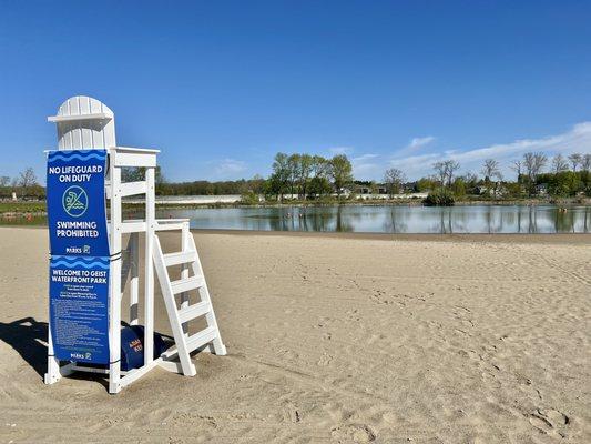 Lifeguard tower