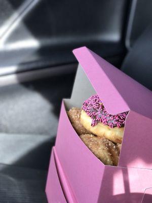 Oxnard Donuts made me 3 dozen donuts for my daughters birthday party, they were fresh and delicious! And very photogenic