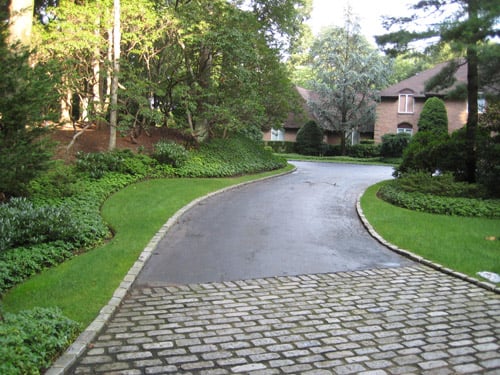 local-long-island-blacktop-driveway-contractor-1