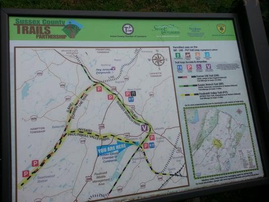 The map located near the Warbasse parking lot. Here you can see the 3 trails mentioned in my review.