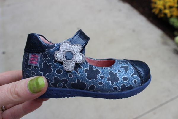 Lovely shoes for baby girls...best start up walkers and they adorable for Fall.